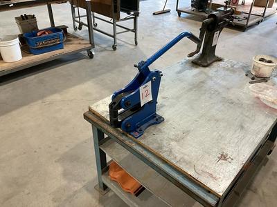 Overview picture of KNT V122-30 Metal shrinker and stretcher